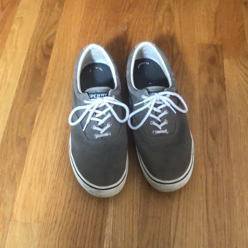 Sperrys boat shoes